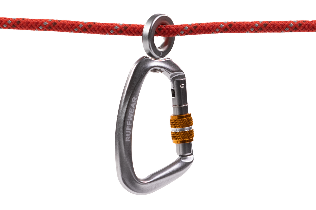 Knot-a-Hitch™ dog tether system from RUFFWEAR