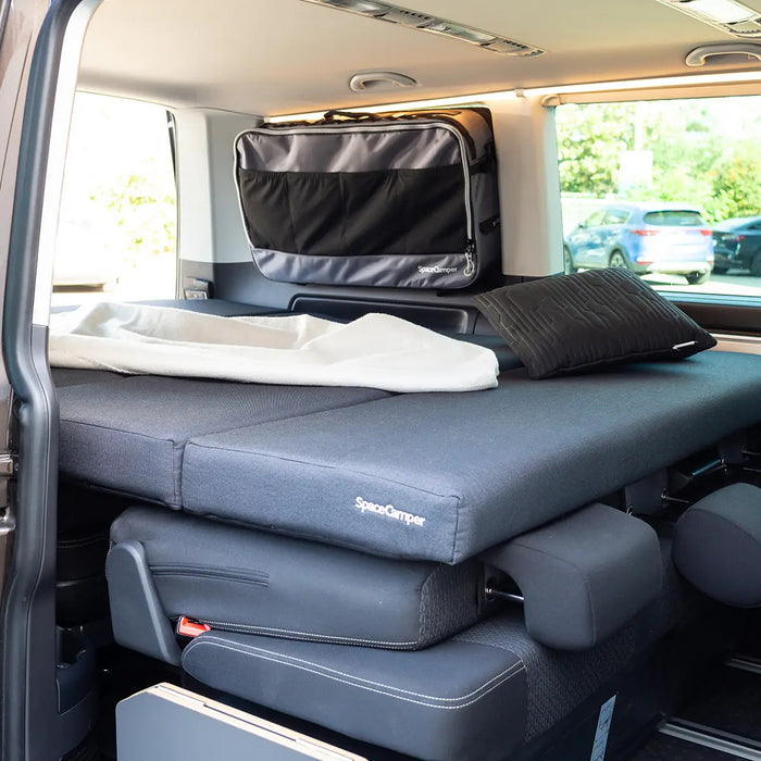 SpaceLounge letto e piano di appoggio per VW T5 / T6 / T6.1 Multivan & Beach di SpaceCamper Modular